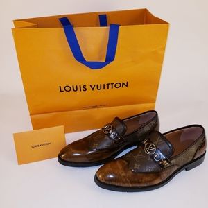 Custom made LV logo loafer
